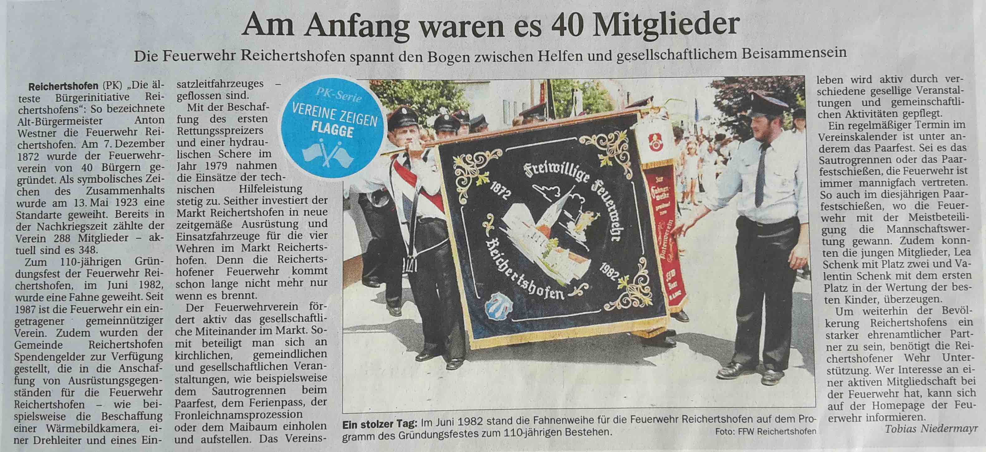 PK Verein zeigt Flagge 120816